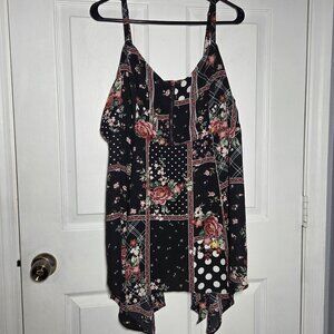 Torrid Asymmetrical Babydoll Floral Tank - Size 3 (3X-22W/24W)